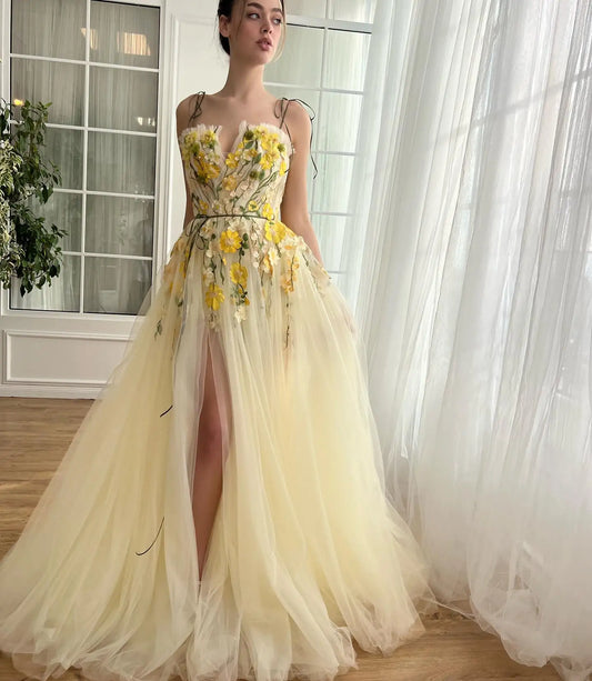 UU- Faint Yellow A-line Prom Dresses Lace Appliques Spaghetti Strap Formal Evening Sweep Train Side Split Sleeveless Clubbing